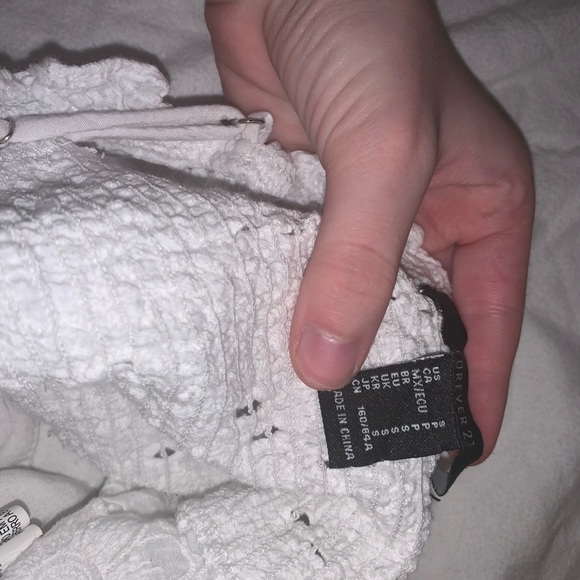 Crop top - Picture 3 of 3